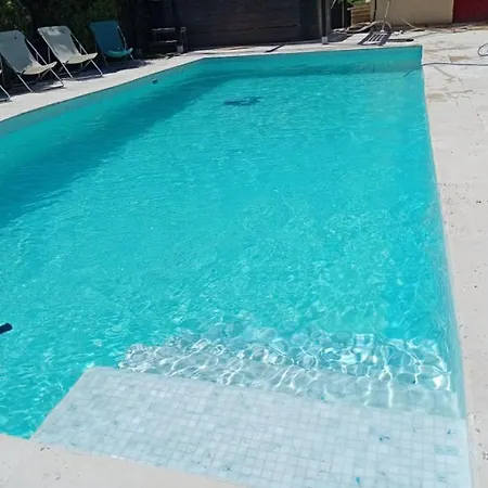Le Val Du Corsaire Petit Dej Compris, Piscine, Parking
